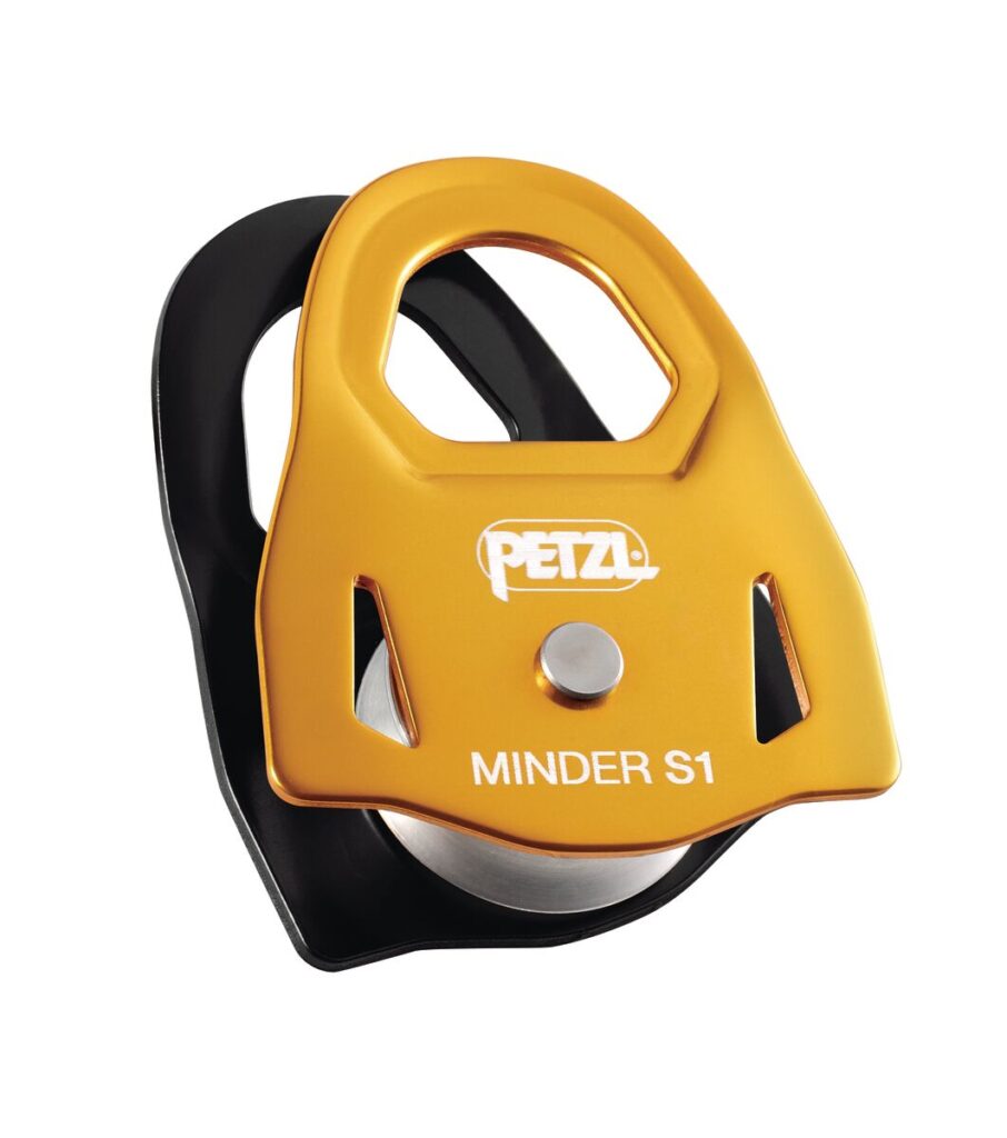 P060AA00 MINDER S1 LowRes